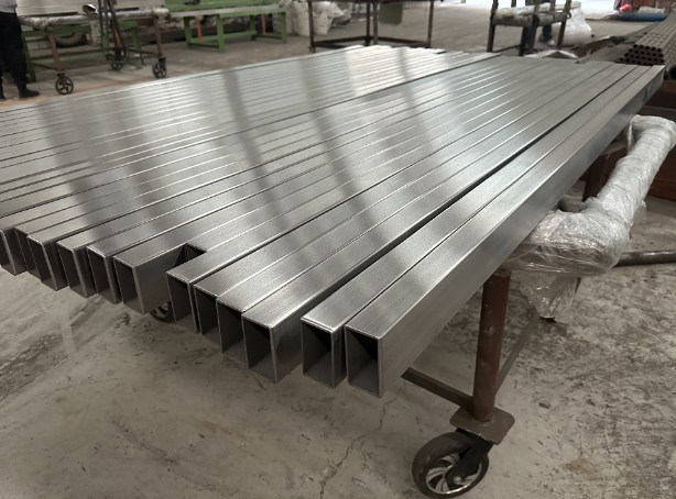 金昌新能源汽车用不锈钢方管 现货